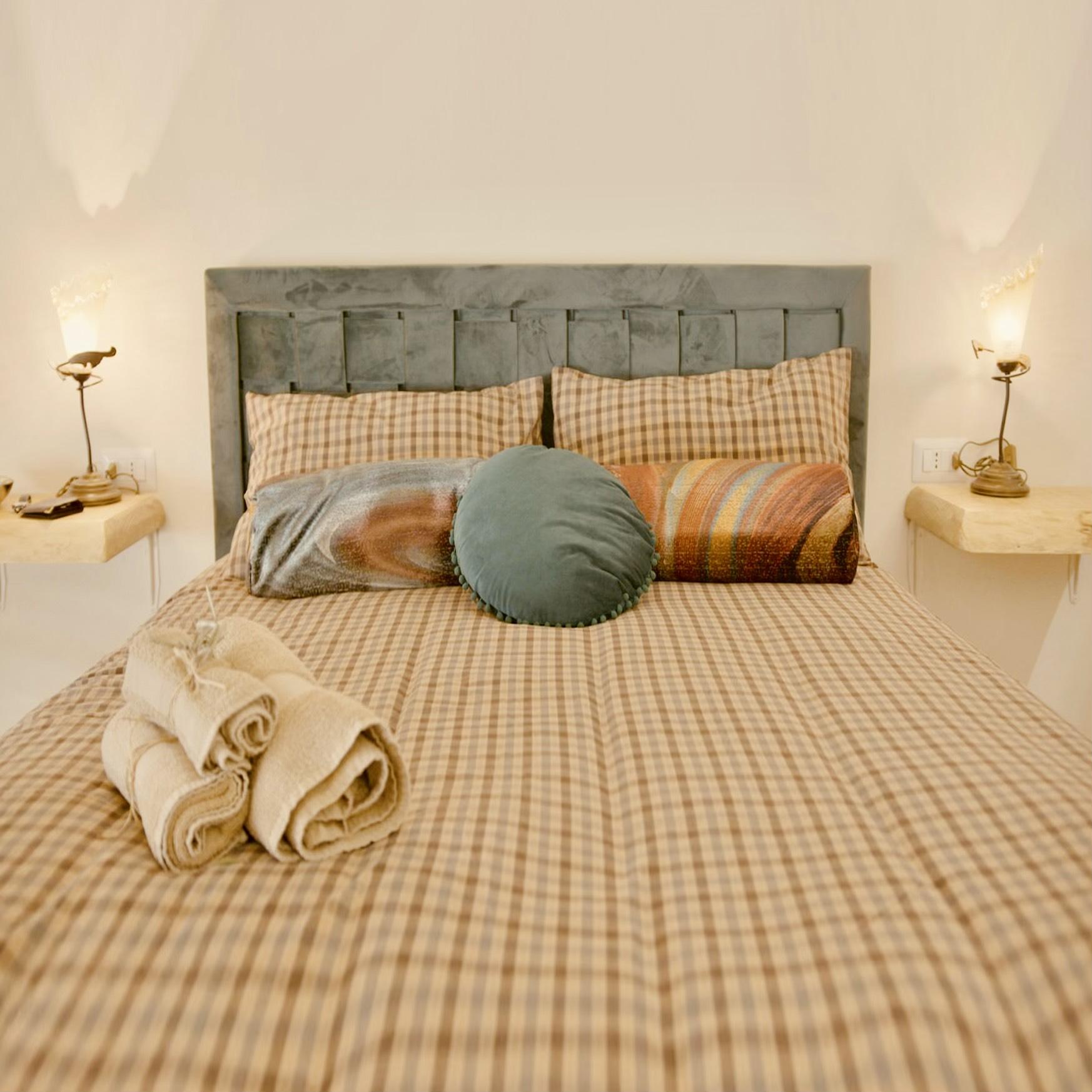 B&B Palazzo Muscati – Room 2 IMG1 B&B Palazzo Muscati - Room 2